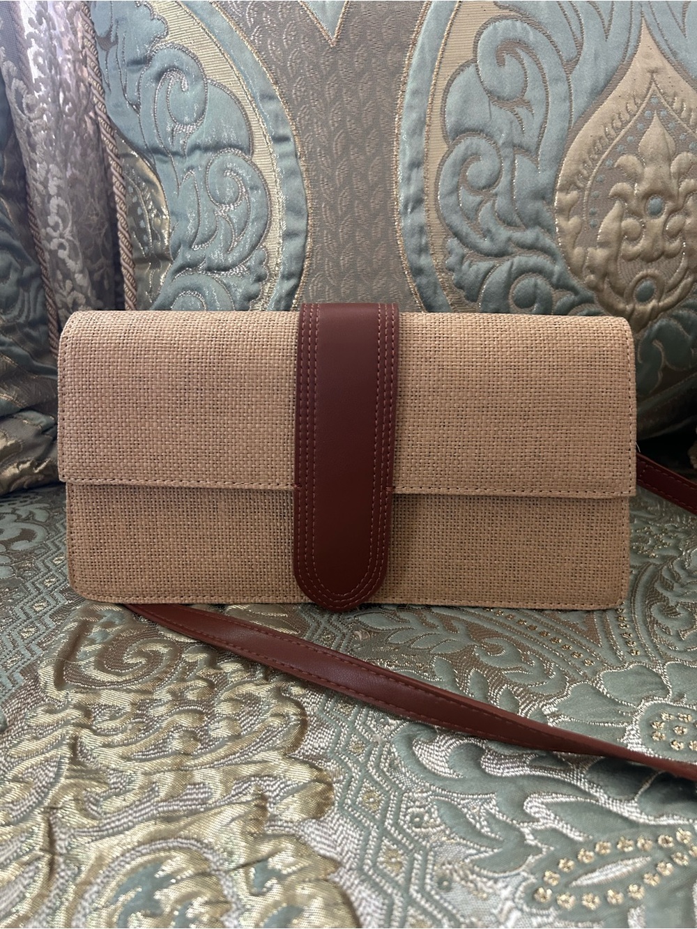 Moda Luxe Tan Woven Clutch with Brown Leather Strap new without tags - Picture 2 of 10